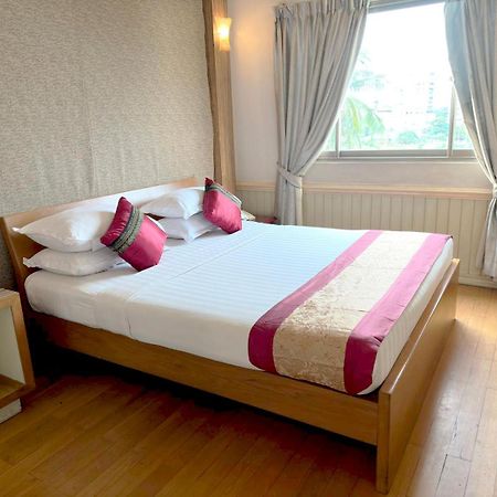 Hotel 63 Rangoon Eksteriør billede