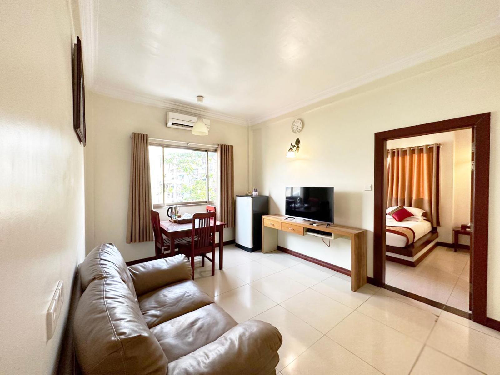 Hotel 63 Rangoon Eksteriør billede