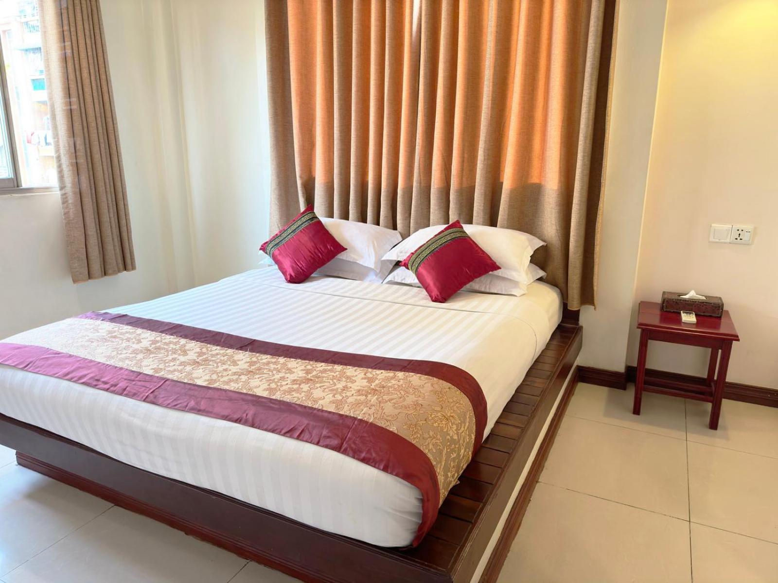 Hotel 63 Rangoon Eksteriør billede