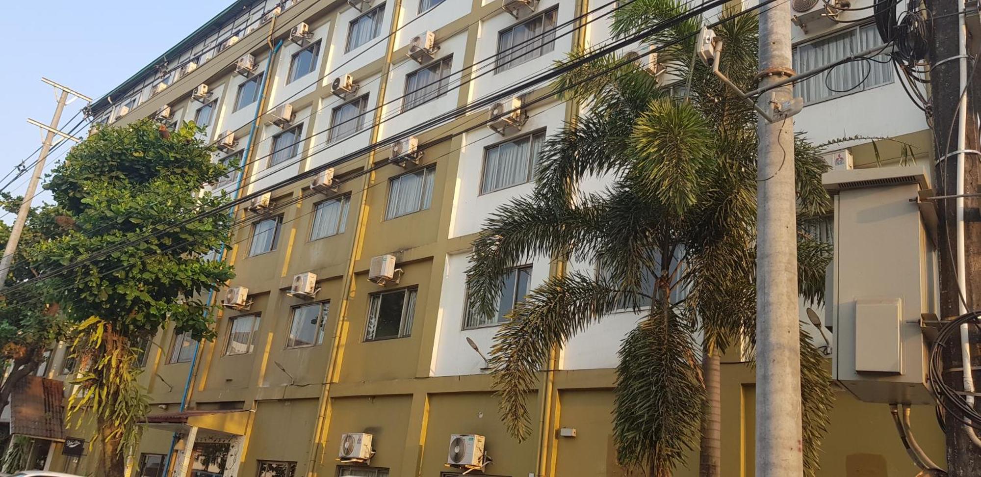 Hotel 63 Rangoon Eksteriør billede