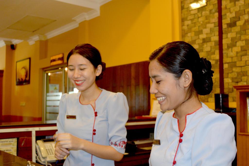 Hotel 63 Rangoon Eksteriør billede