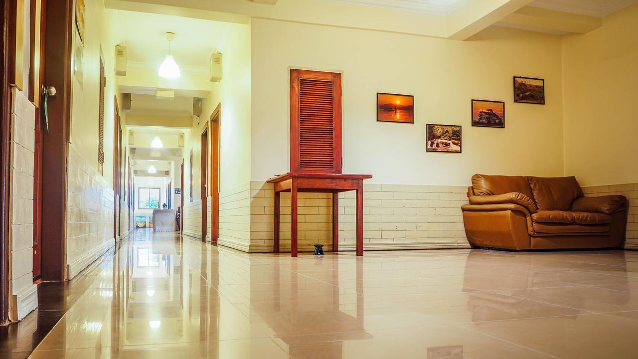 Hotel 63 Rangoon Eksteriør billede