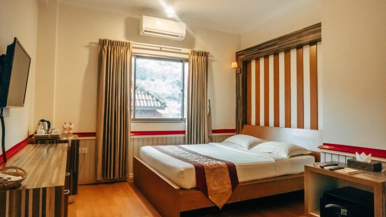 Hotel 63 Rangoon Eksteriør billede
