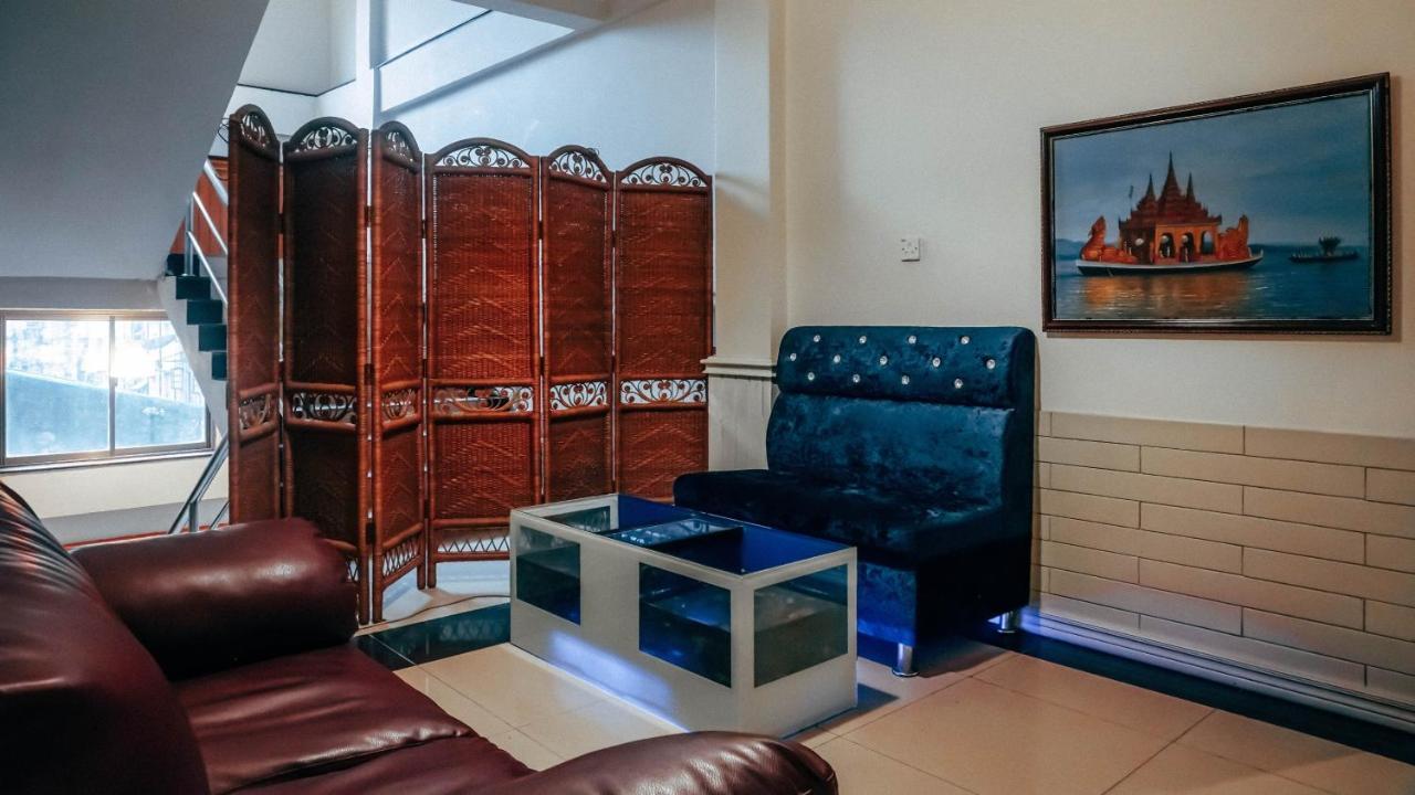 Hotel 63 Rangoon Eksteriør billede