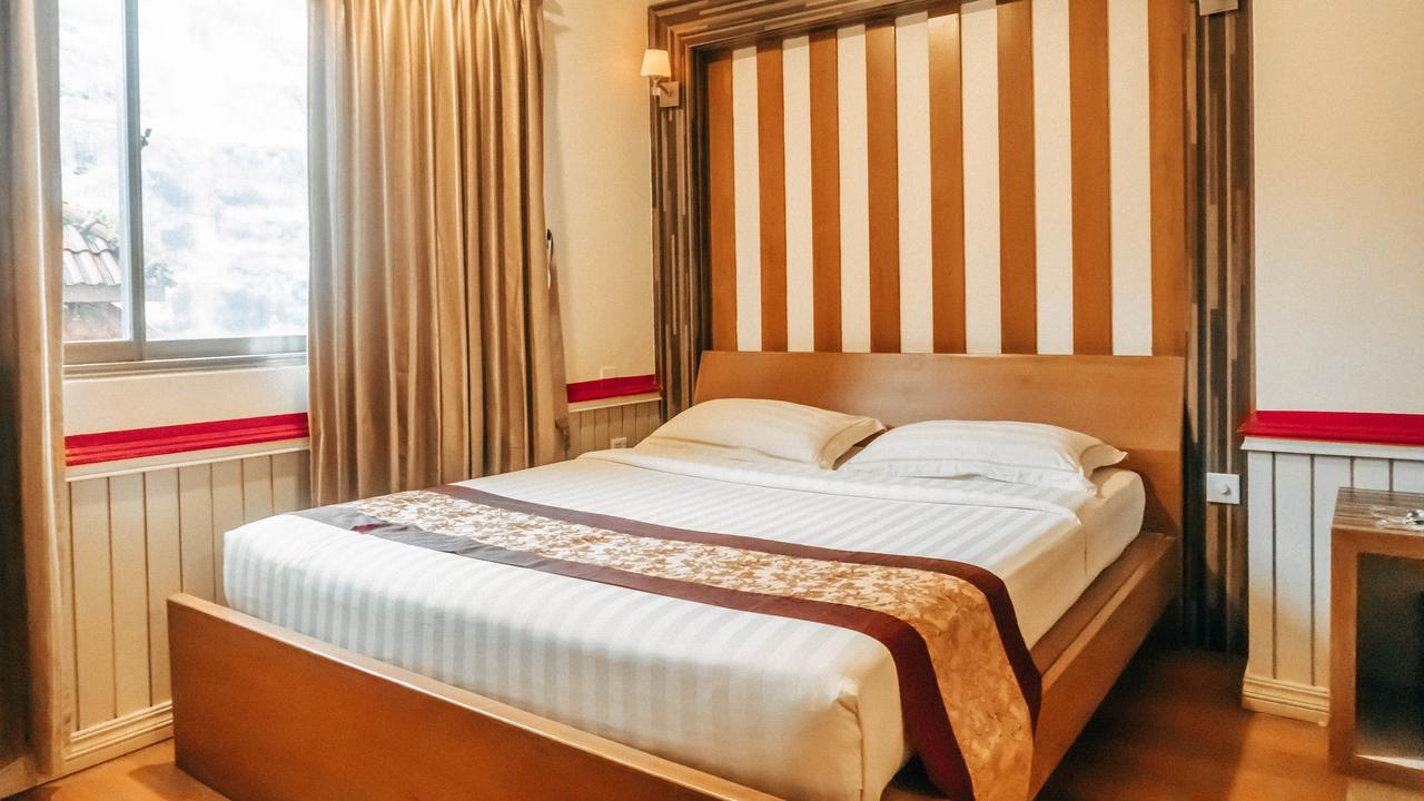 Hotel 63 Rangoon Eksteriør billede